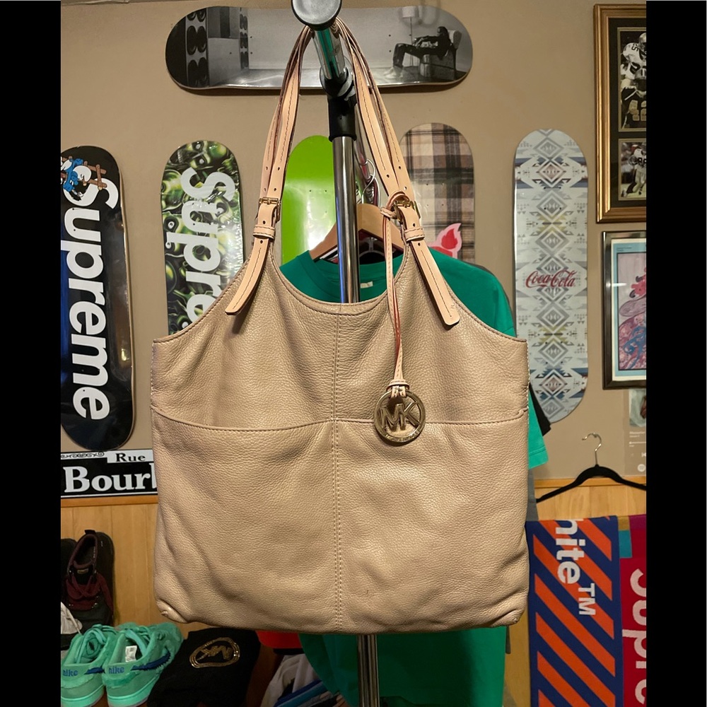 Micheal Kors purse tote flesh colored bag 2010